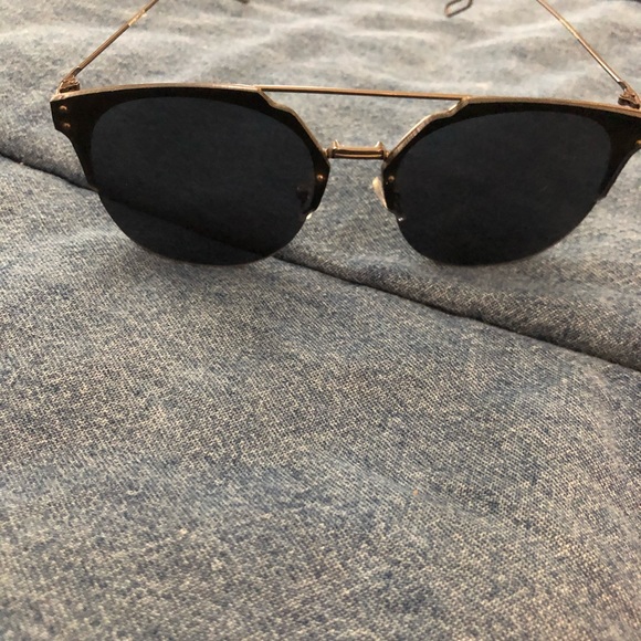 Sunglasses - Picture 1 of 4